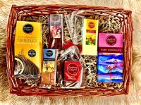 Hampers By Dellie image 1